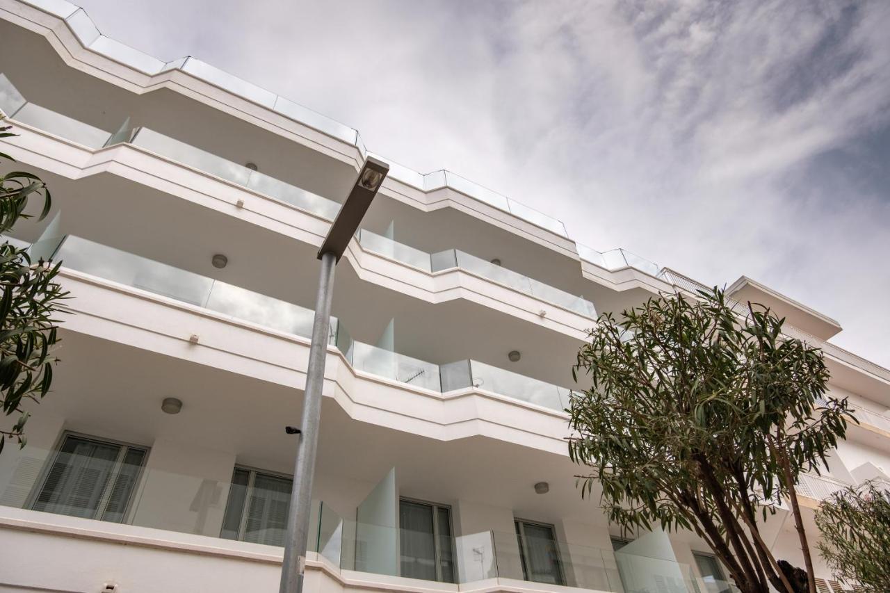 Sea Breeze Apartments 卡拉米洛 外观 照片