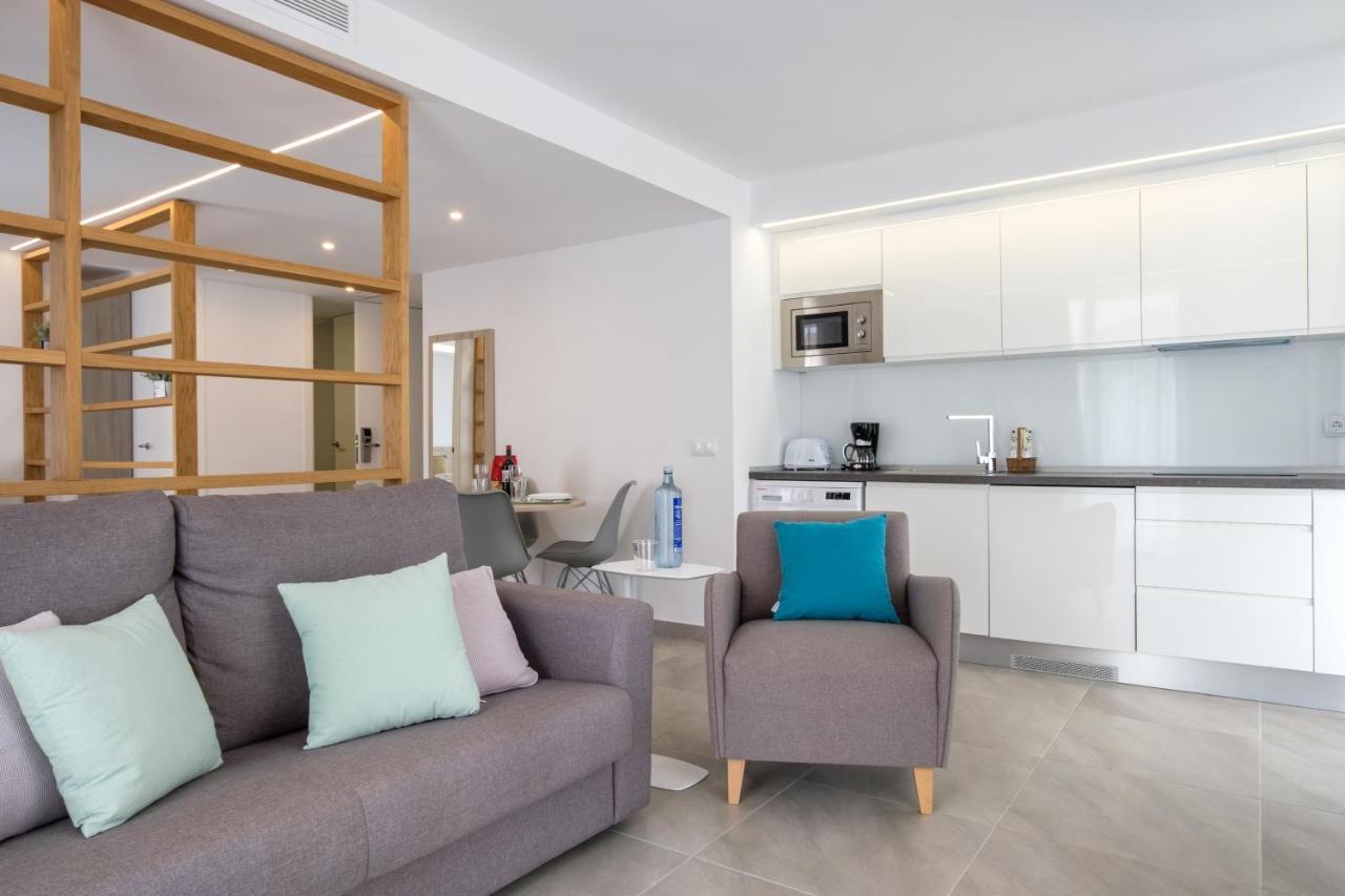 Sea Breeze Apartments 卡拉米洛 外观 照片