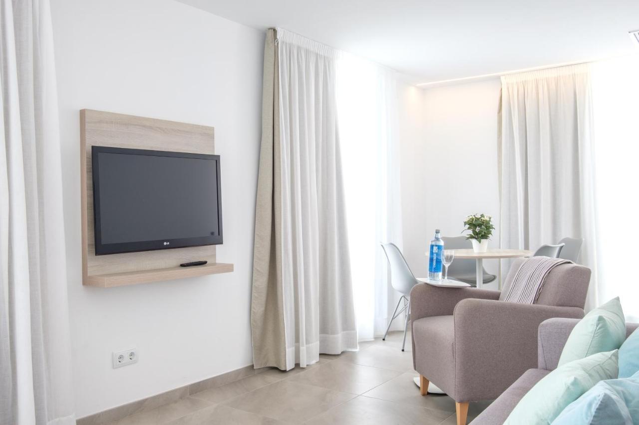 Sea Breeze Apartments 卡拉米洛 外观 照片
