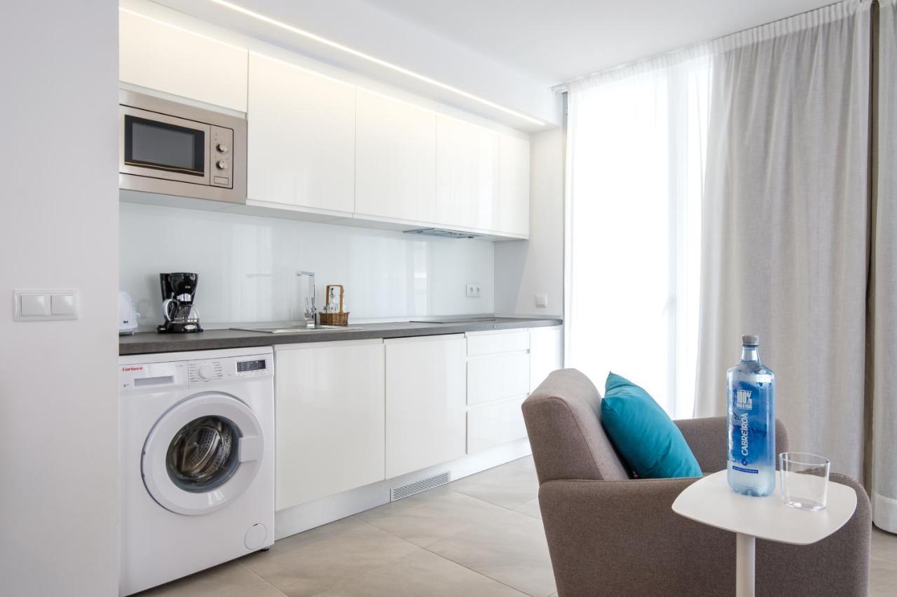 Sea Breeze Apartments 卡拉米洛 外观 照片
