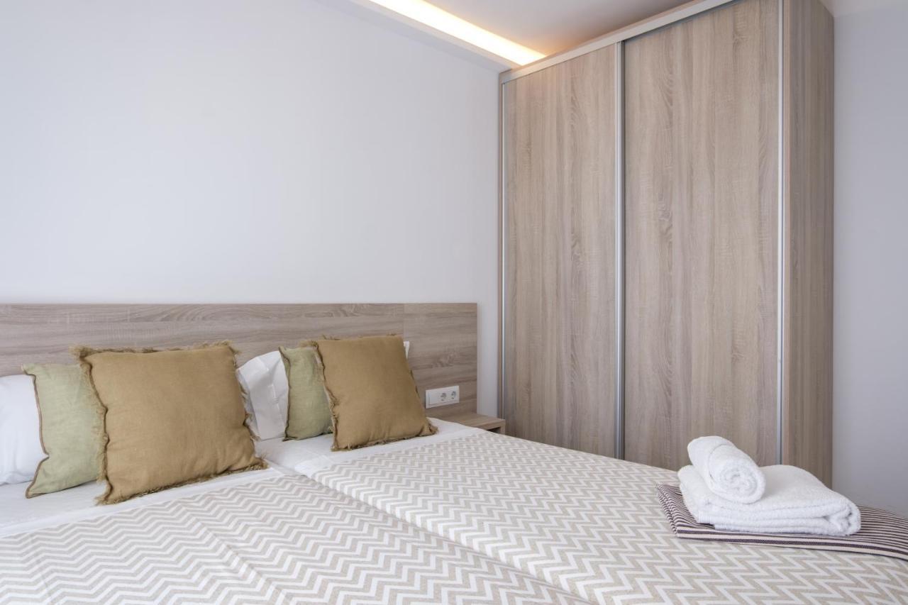 Sea Breeze Apartments 卡拉米洛 外观 照片