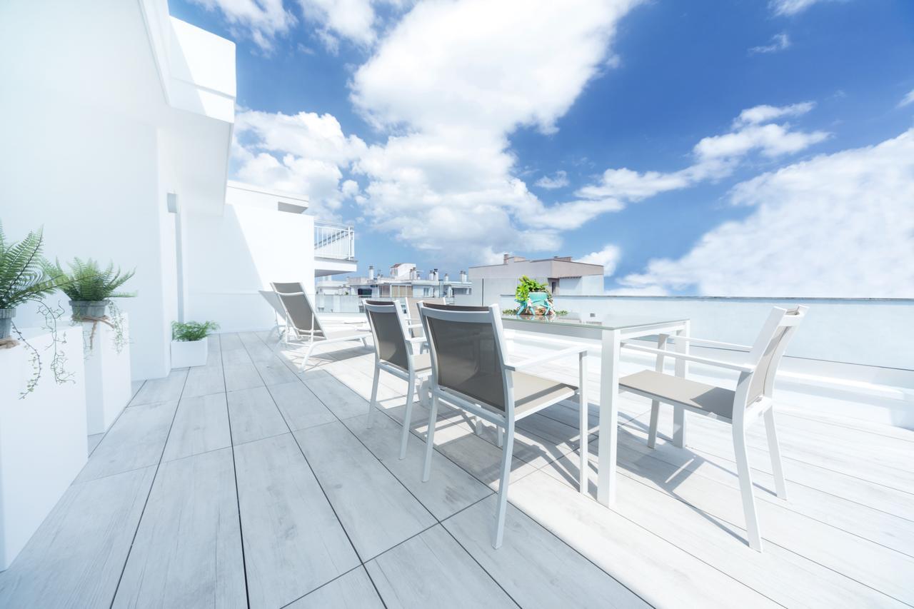 Sea Breeze Apartments 卡拉米洛 外观 照片