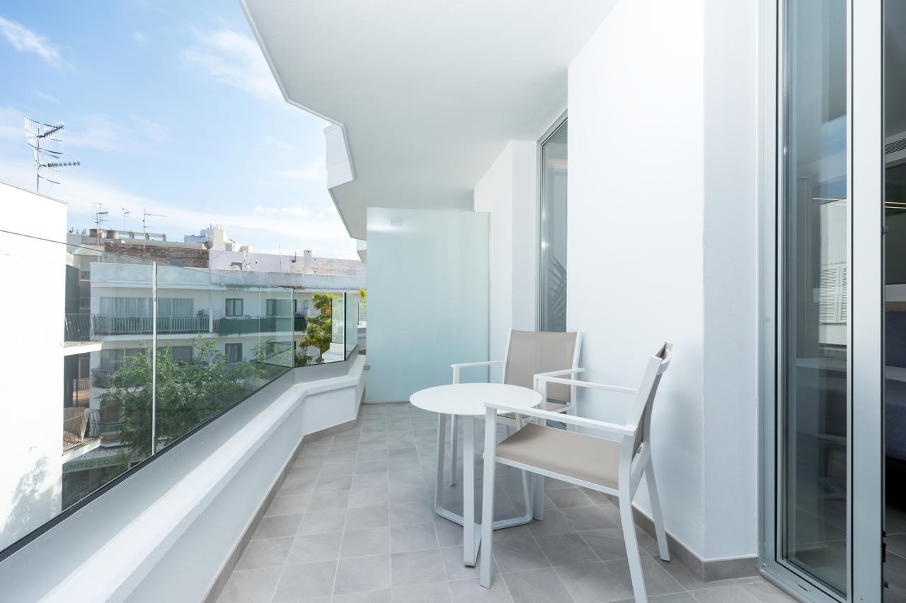 Sea Breeze Apartments 卡拉米洛 外观 照片