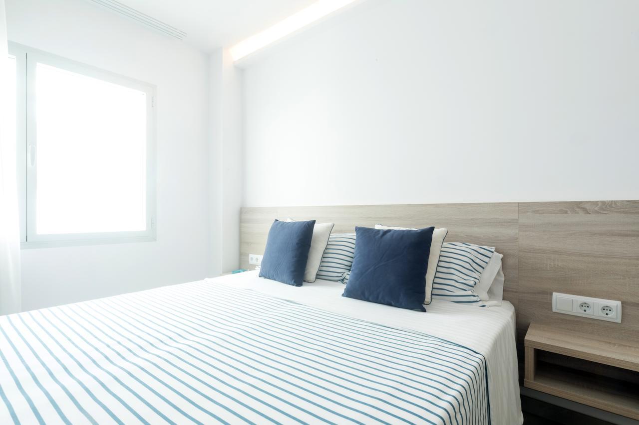 Sea Breeze Apartments 卡拉米洛 外观 照片