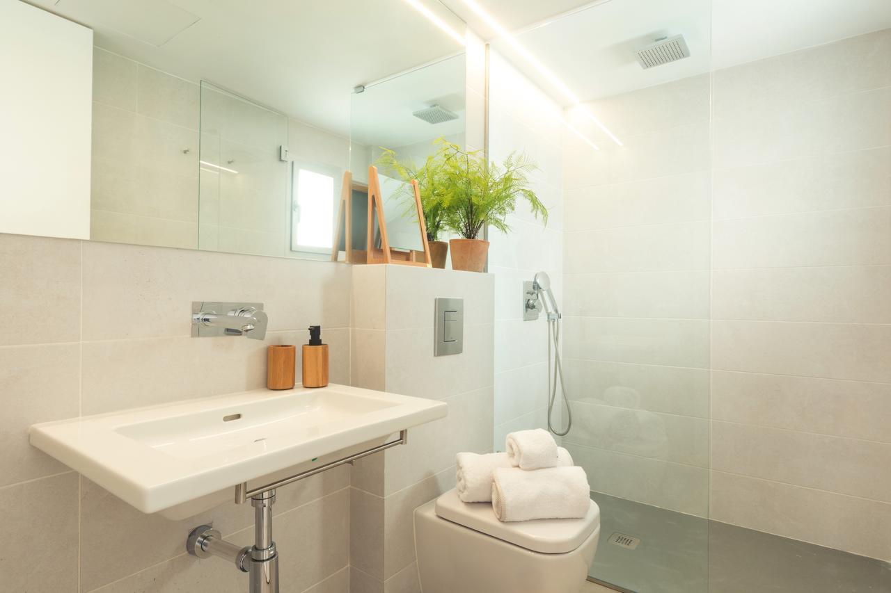 Sea Breeze Apartments 卡拉米洛 外观 照片